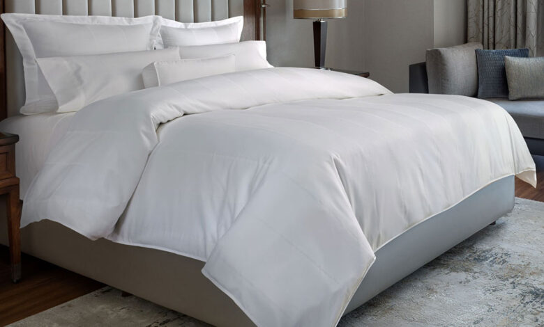 Hotel Bedding